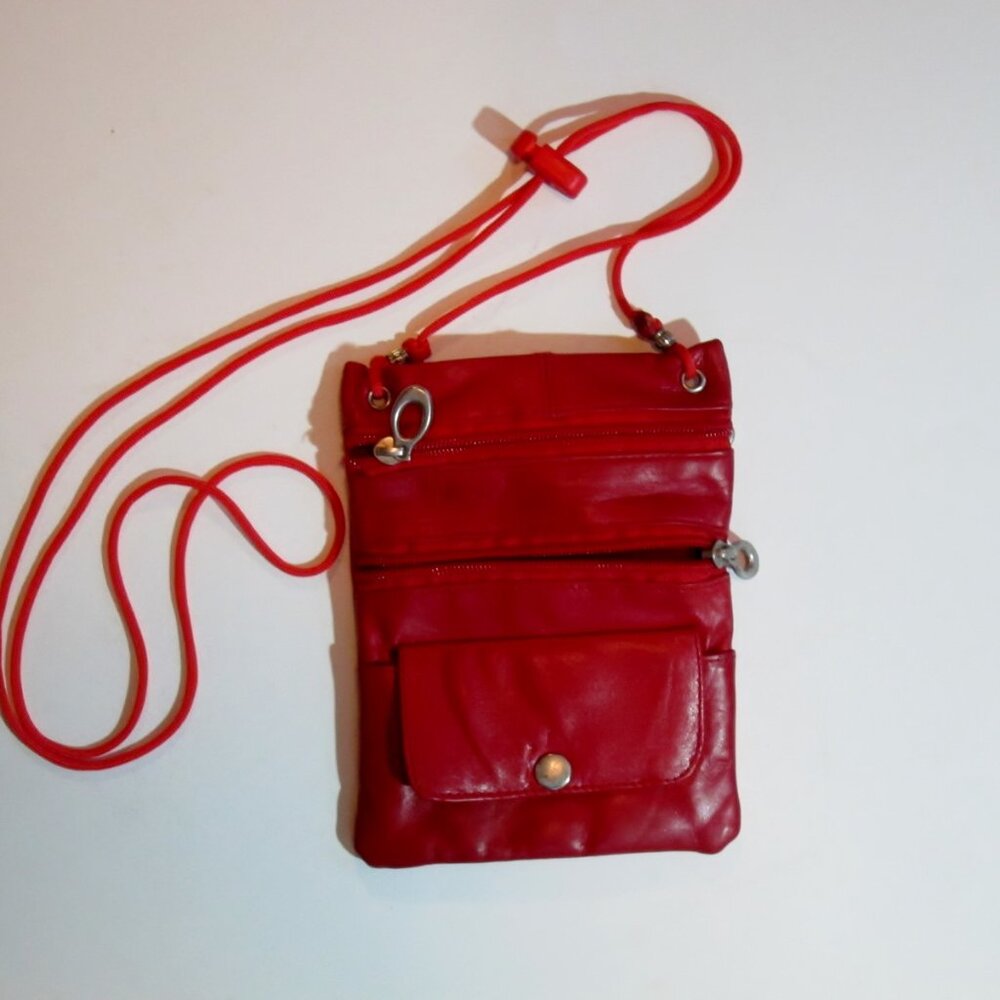 Beautiful red leather shoulder bag, 7 inches deep, from India